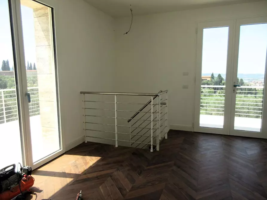 Immagine 11 di Villa in vendita  a Montelupo Fiorentino