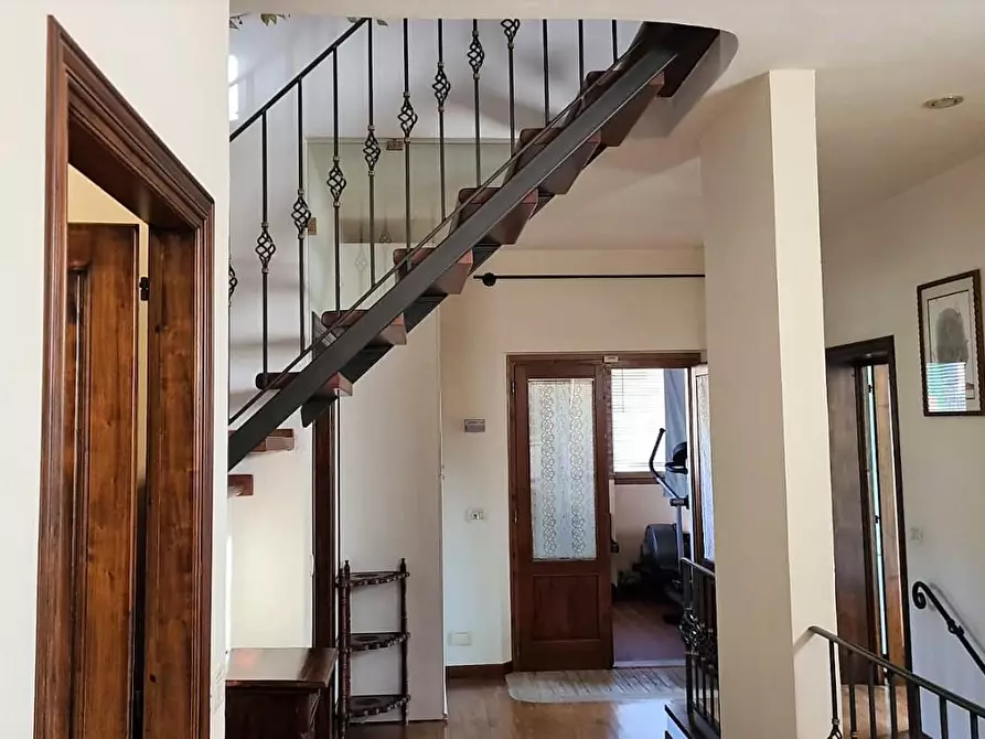 Immagine 12 di Villa in vendita  a Gaiole In Chianti