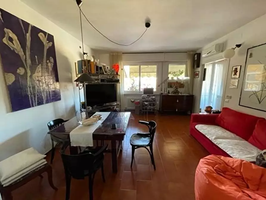 Immagine 1 di Appartamento in vendita  a Vecchiano