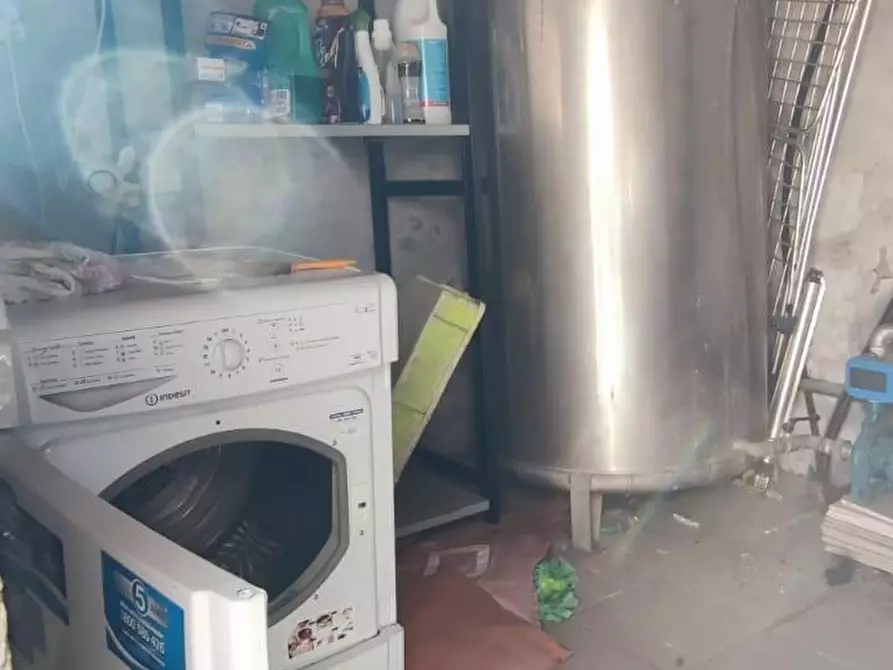 Immagine 23 di Casa semindipendente in vendita  a Lucca