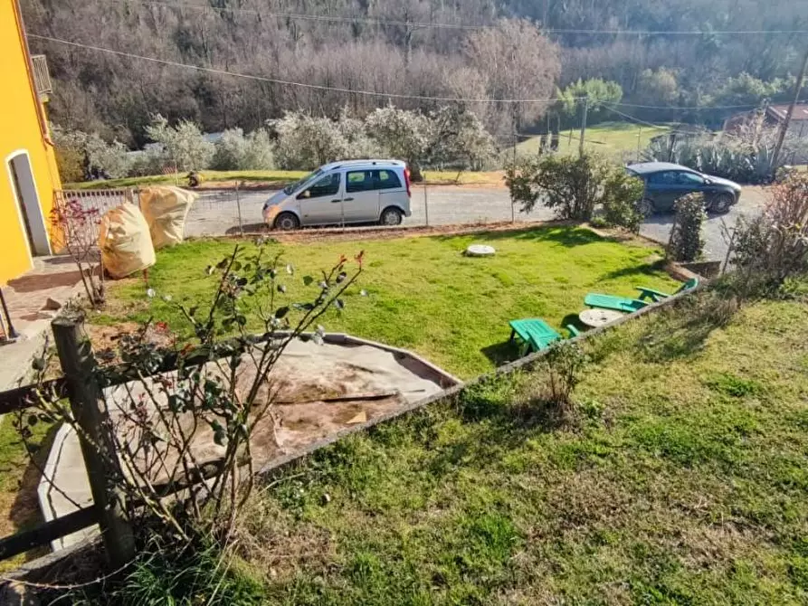 Immagine 6 di Casa semindipendente in vendita  a Lucca