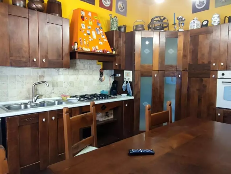 Immagine 9 di Casa semindipendente in vendita  a Lucca