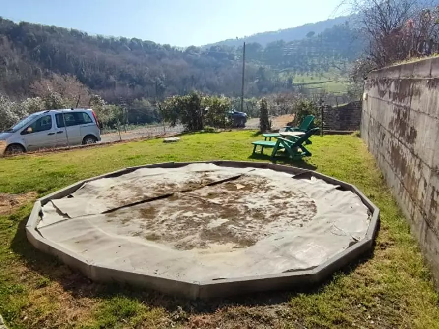 Immagine 3 di Casa semindipendente in vendita  a Lucca