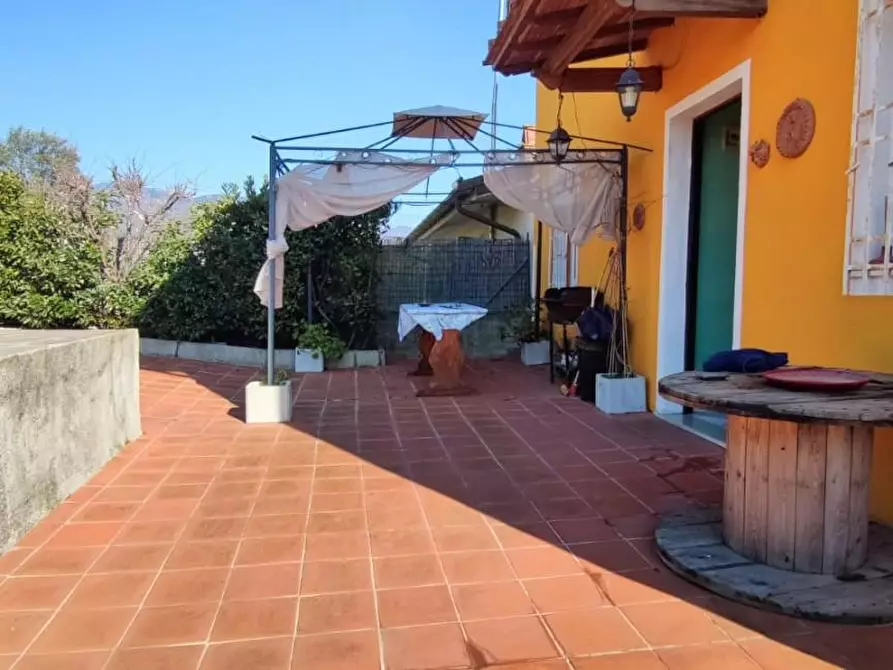 Immagine 4 di Casa semindipendente in vendita  a Lucca