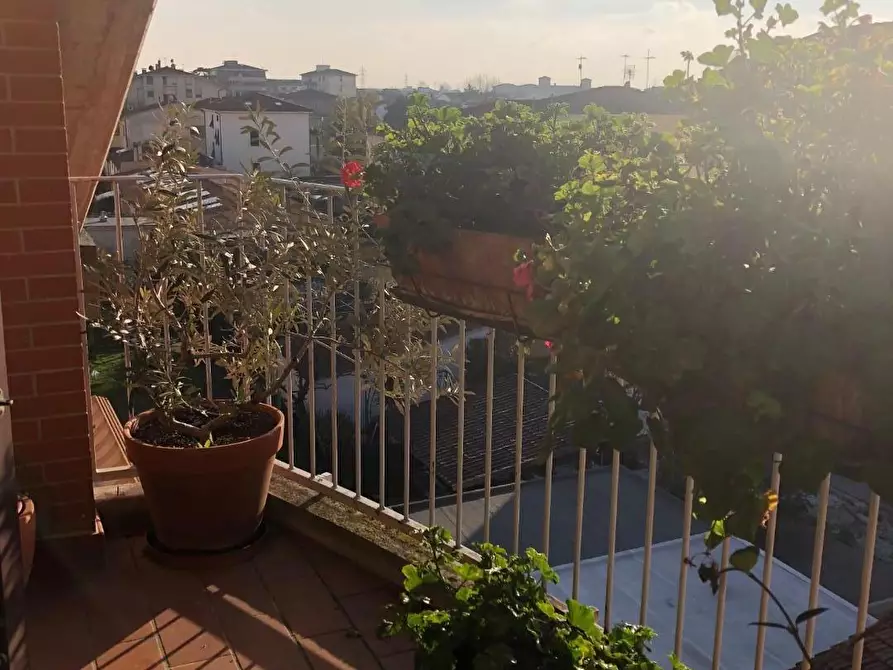 Immagine 11 di Appartamento in vendita  a Cascina