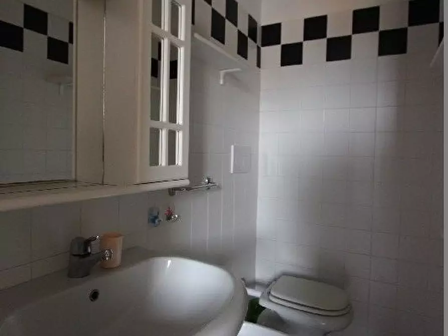 Immagine 8 di Villetta a schiera in vendita  a La Spezia