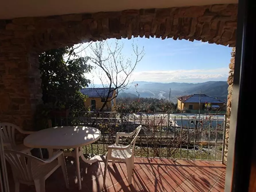 Immagine 13 di Casa semindipendente in vendita  a Calice Al Cornoviglio