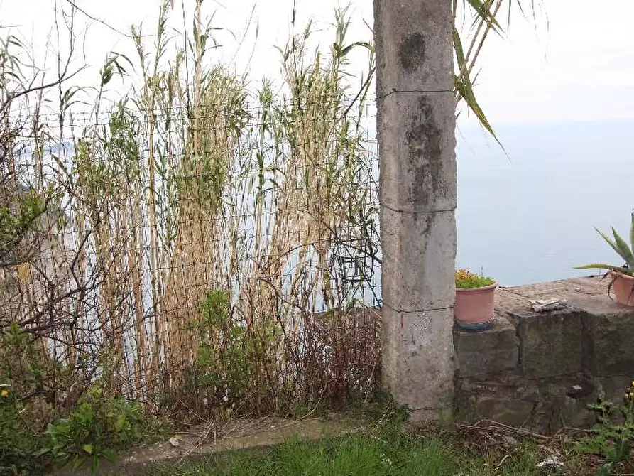 Immagine 2 di Rustico / casale in vendita  a La Spezia