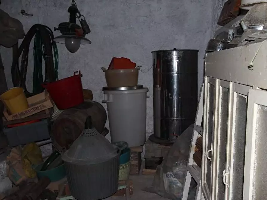 Immagine 6 di Rustico / casale in vendita  a La Spezia