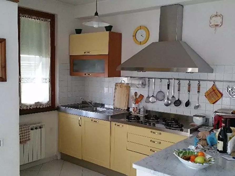 Immagine 6 di Appartamento in vendita  a La Spezia