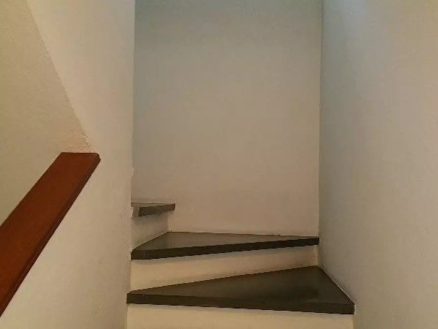 Immagine 11 di Appartamento in vendita  a La Spezia