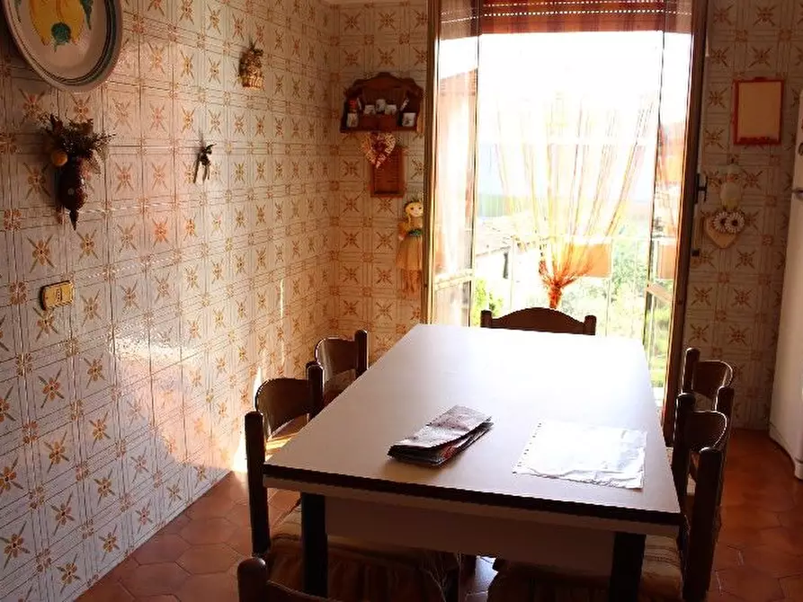 Immagine 2 di Appartamento in vendita  a La Spezia