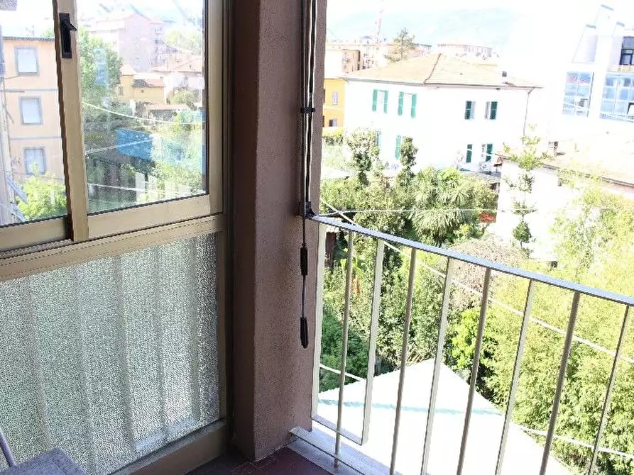 Immagine 3 di Appartamento in vendita  a La Spezia