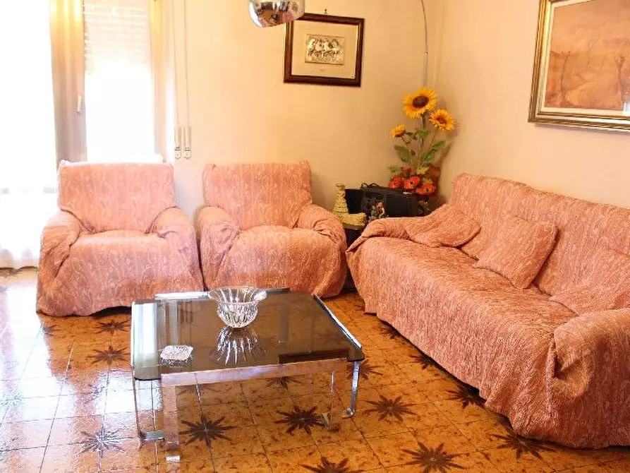 Immagine 6 di Appartamento in vendita  a La Spezia