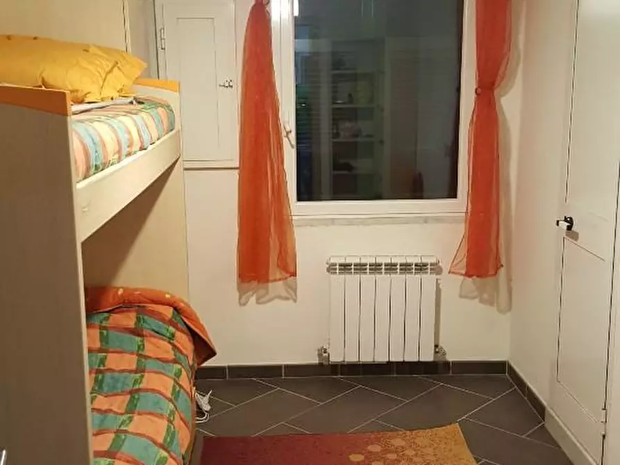 Immagine 6 di Appartamento in vendita  a La Spezia