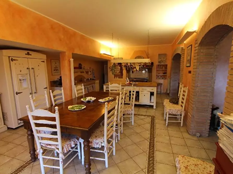 Immagine 4 di Casa semindipendente in vendita  a Beverino