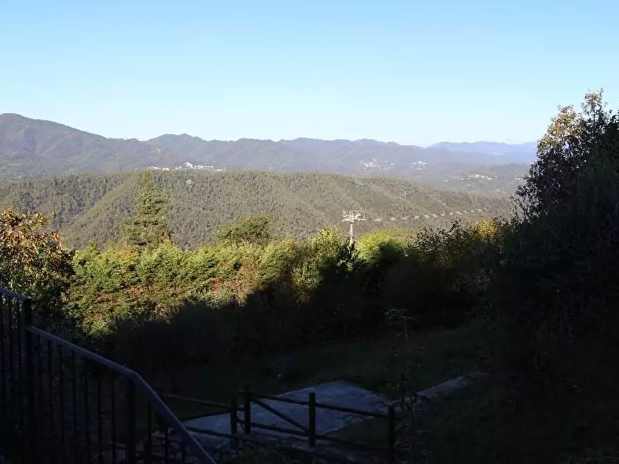 Immagine 9 di Casa semindipendente in vendita  a Beverino