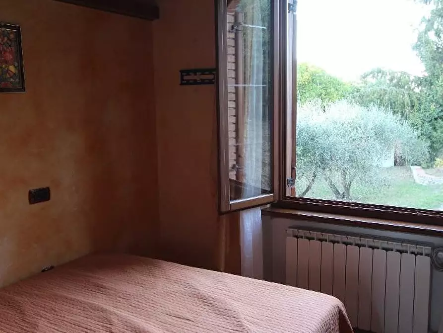 Immagine 10 di Casa semindipendente in vendita  a Beverino