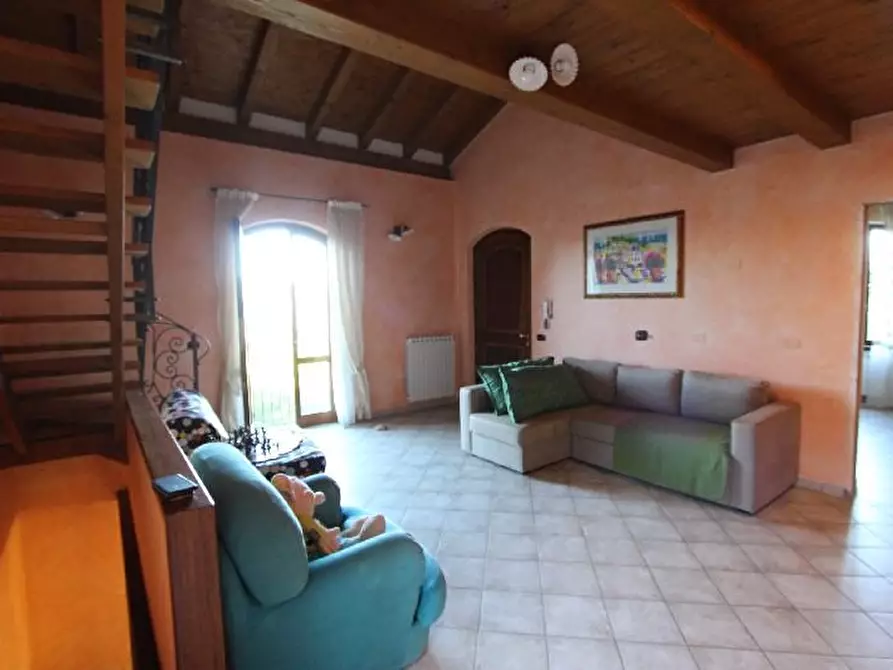 Immagine 13 di Casa semindipendente in vendita  a Beverino