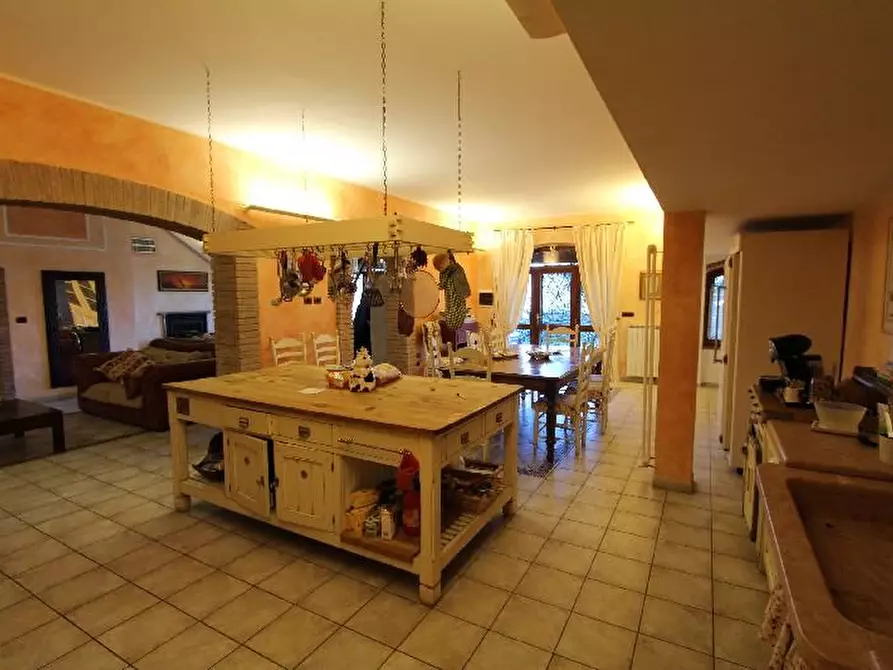 Immagine 16 di Casa semindipendente in vendita  a Beverino