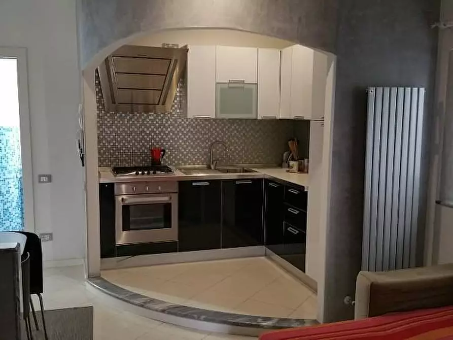 Immagine 4 di Appartamento in vendita  a La Spezia