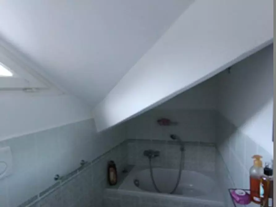 Immagine 5 di Appartamento in vendita  a Ameglia