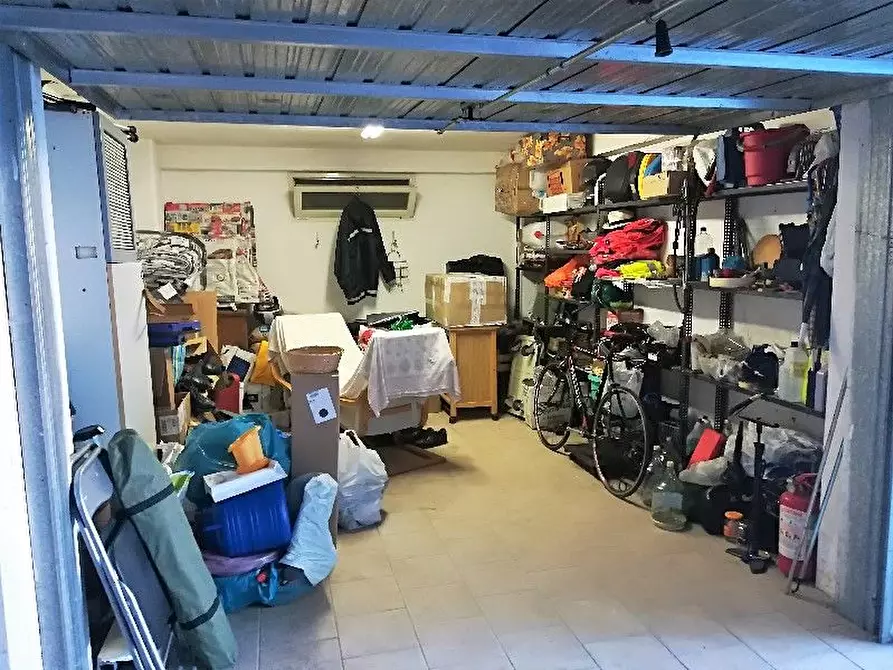 Immagine 26 di Appartamento in vendita  a Sarzana