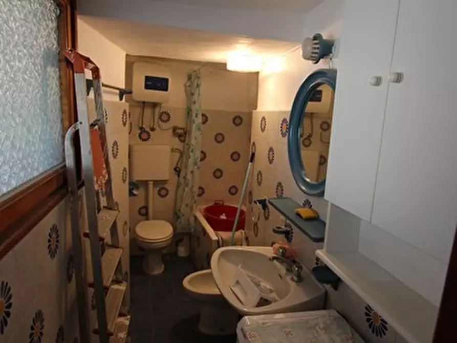 Immagine 13 di Appartamento in vendita  a Riomaggiore