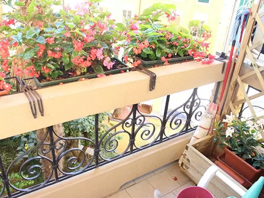 Immagine 10 di Appartamento in vendita  a La Spezia