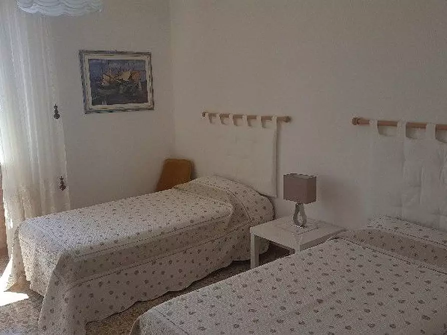 Immagine 7 di Appartamento in vendita  a Lerici