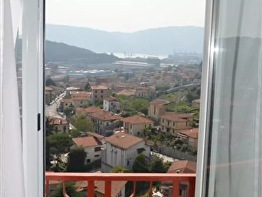 Immagine 2 di Appartamento in vendita  a La Spezia