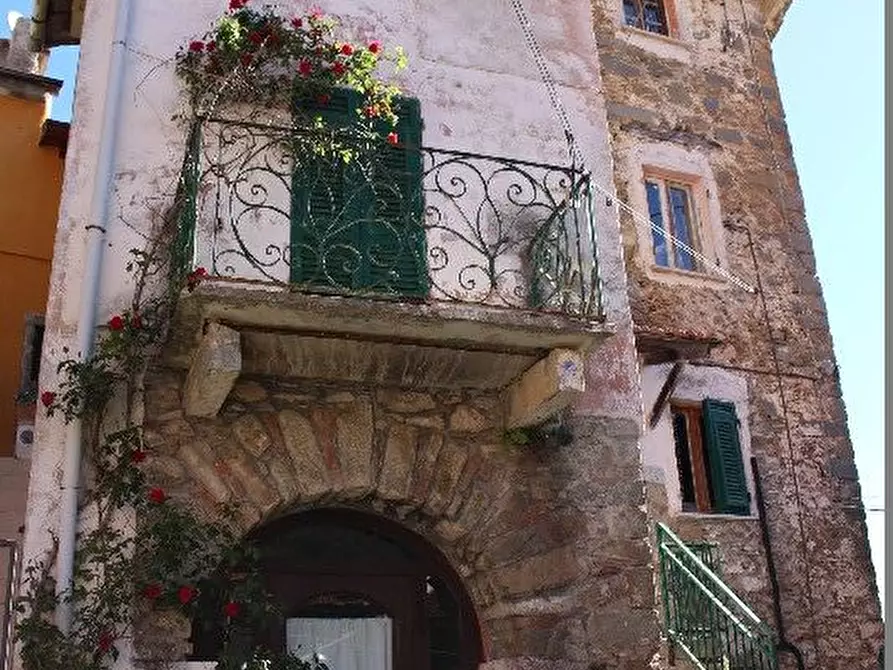 Immagine 15 di Casa indipendente in vendita  a La Spezia