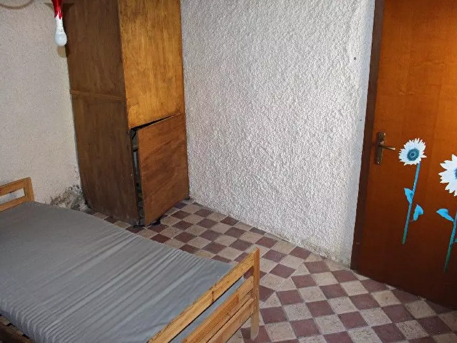 Immagine 12 di Casa indipendente in vendita  a La Spezia