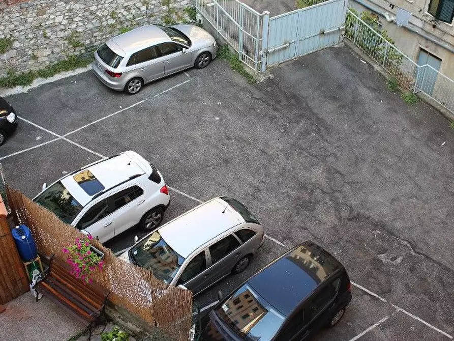 Immagine 14 di Appartamento in vendita  a La Spezia