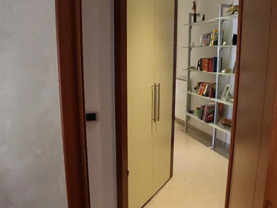 Immagine 18 di Appartamento in vendita  a La Spezia