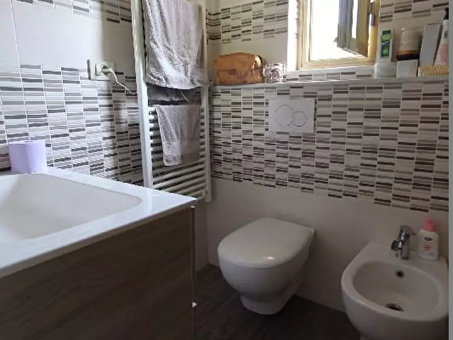 Immagine 8 di Casa indipendente in vendita  a Santo Stefano Di Magra