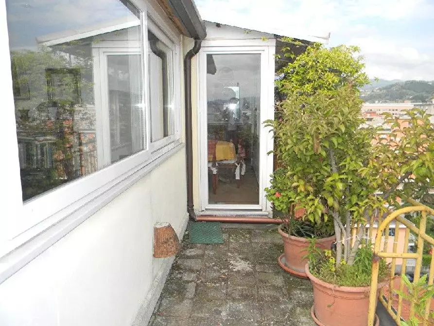 Immagine 8 di Mansarda in vendita  a La Spezia