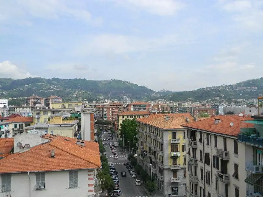 Immagine 12 di Mansarda in vendita  a La Spezia