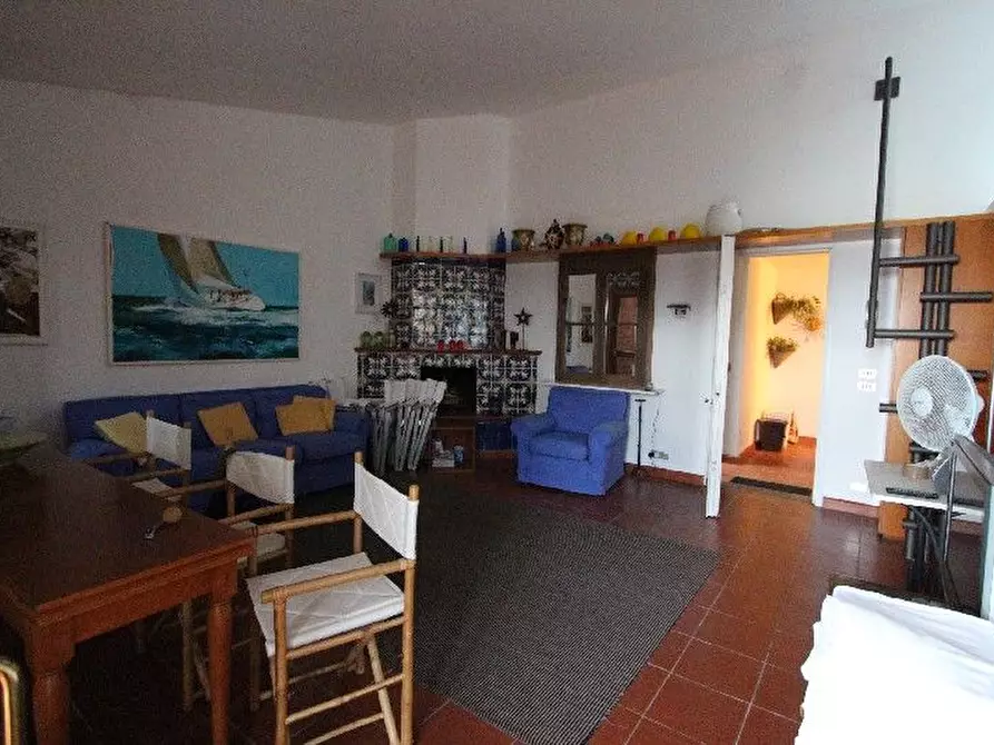 Immagine 2 di Appartamento in vendita  a Ameglia