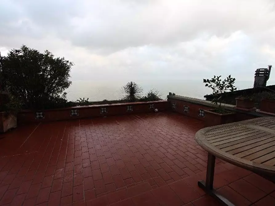 Immagine 5 di Appartamento in vendita  a Ameglia