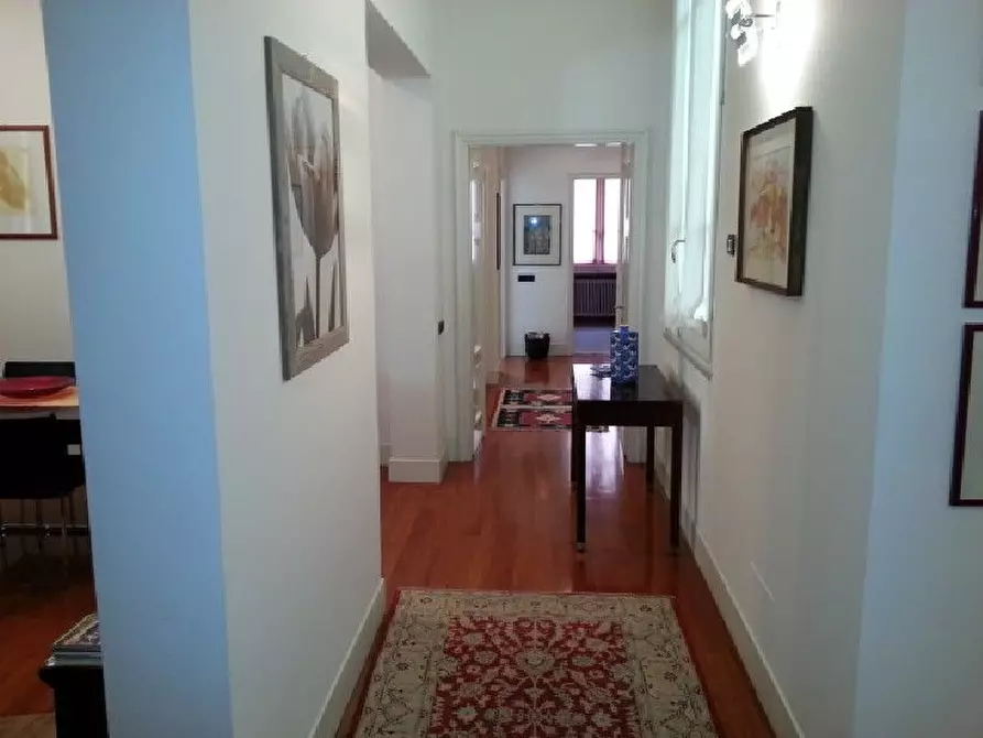 Immagine 6 di Appartamento in vendita  a La Spezia