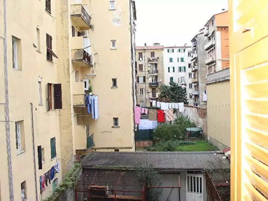 Immagine 12 di Appartamento in vendita  a La Spezia