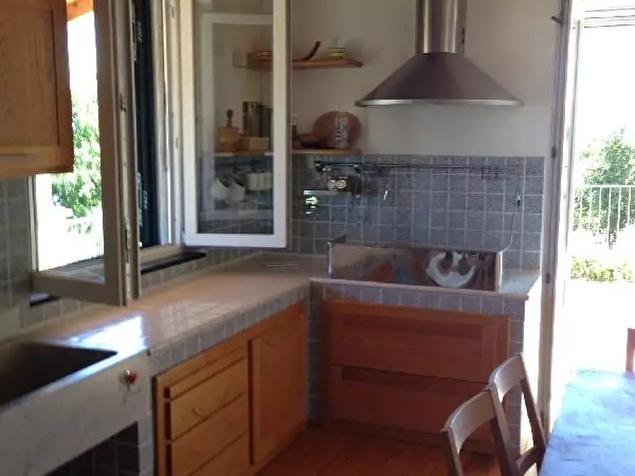 Immagine 18 di Casa indipendente in vendita  a La Spezia