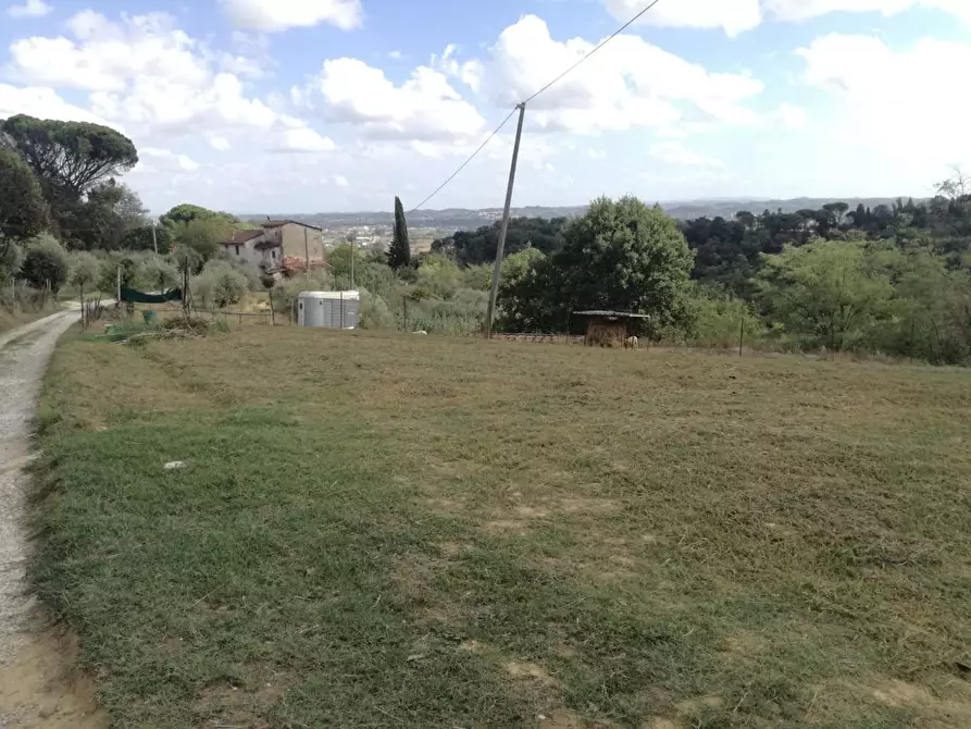 Immagine 3 di Terreno residenziale in vendita  a Santa Maria A Monte