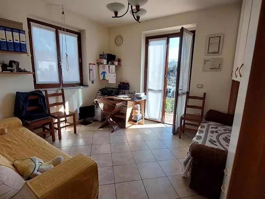 Immagine 5 di Porzione di casa in vendita  a Carrara