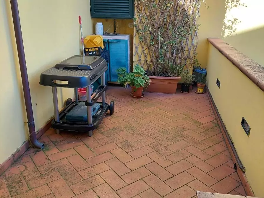 Immagine 27 di Porzione di casa in vendita  a Carrara