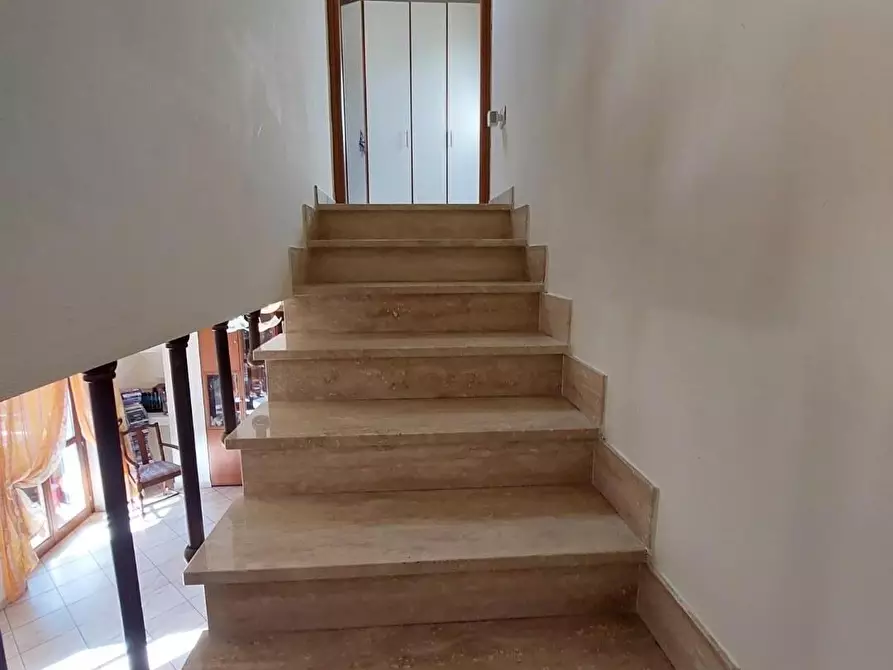 Immagine 17 di Porzione di casa in vendita  a Carrara