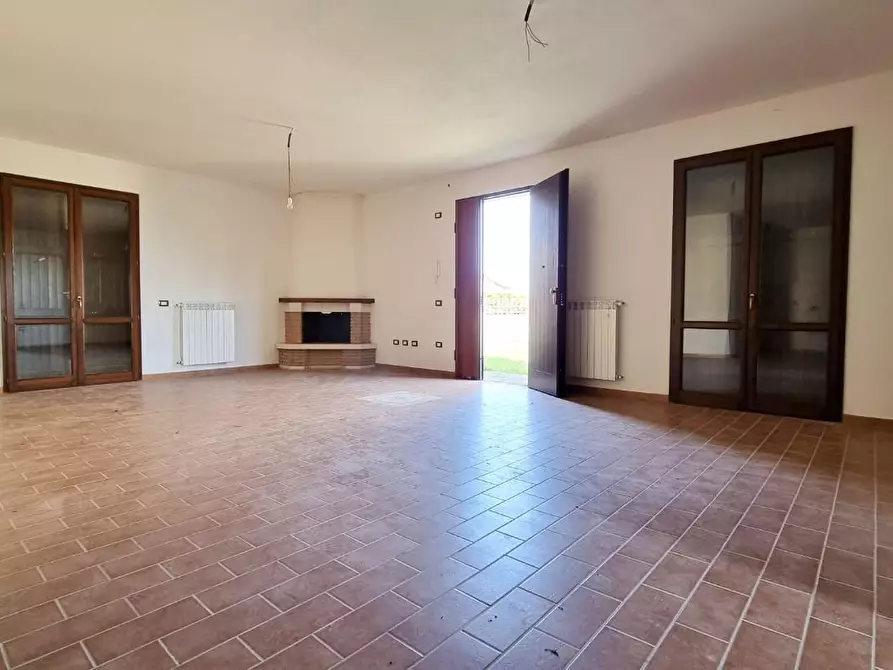 Immagine 2 di Casa bifamiliare in vendita  a Chianni