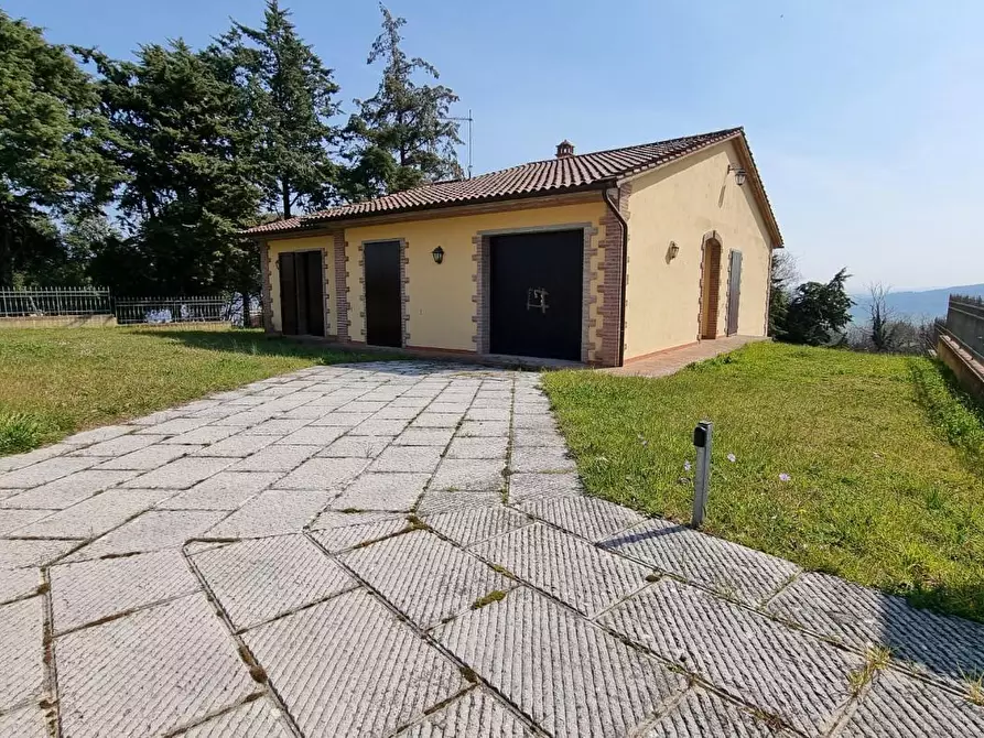 Immagine 10 di Villa in vendita  a Chianni