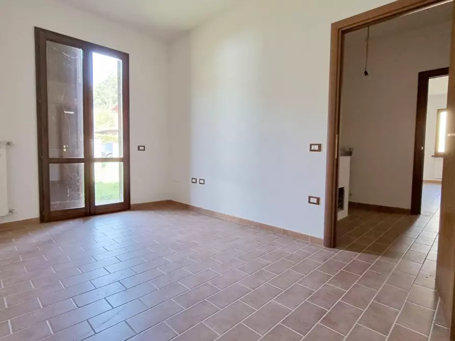 Immagine 3 di Villa in vendita  a Chianni